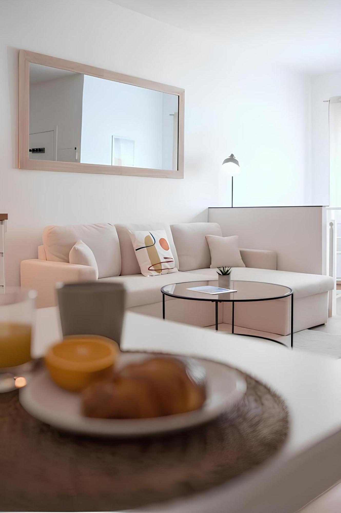 Cozy Appartement Plein Centre, Proche Gare/Plage Menton Exterior foto